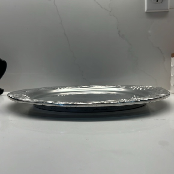 Vintage Pewter Sunflower Plate 1990s Made in Mexico 13 ½ “ diameter model 4432 - Picture 11 of 12